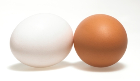 ovo-branco-e-vermelho